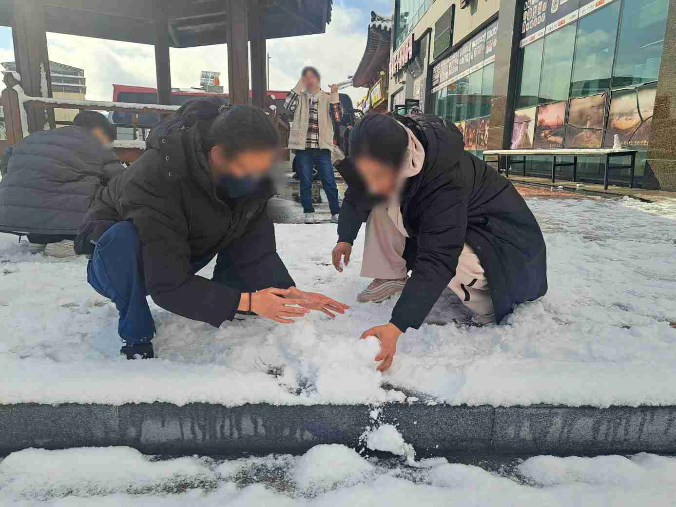 농장 눈놀이.jpg