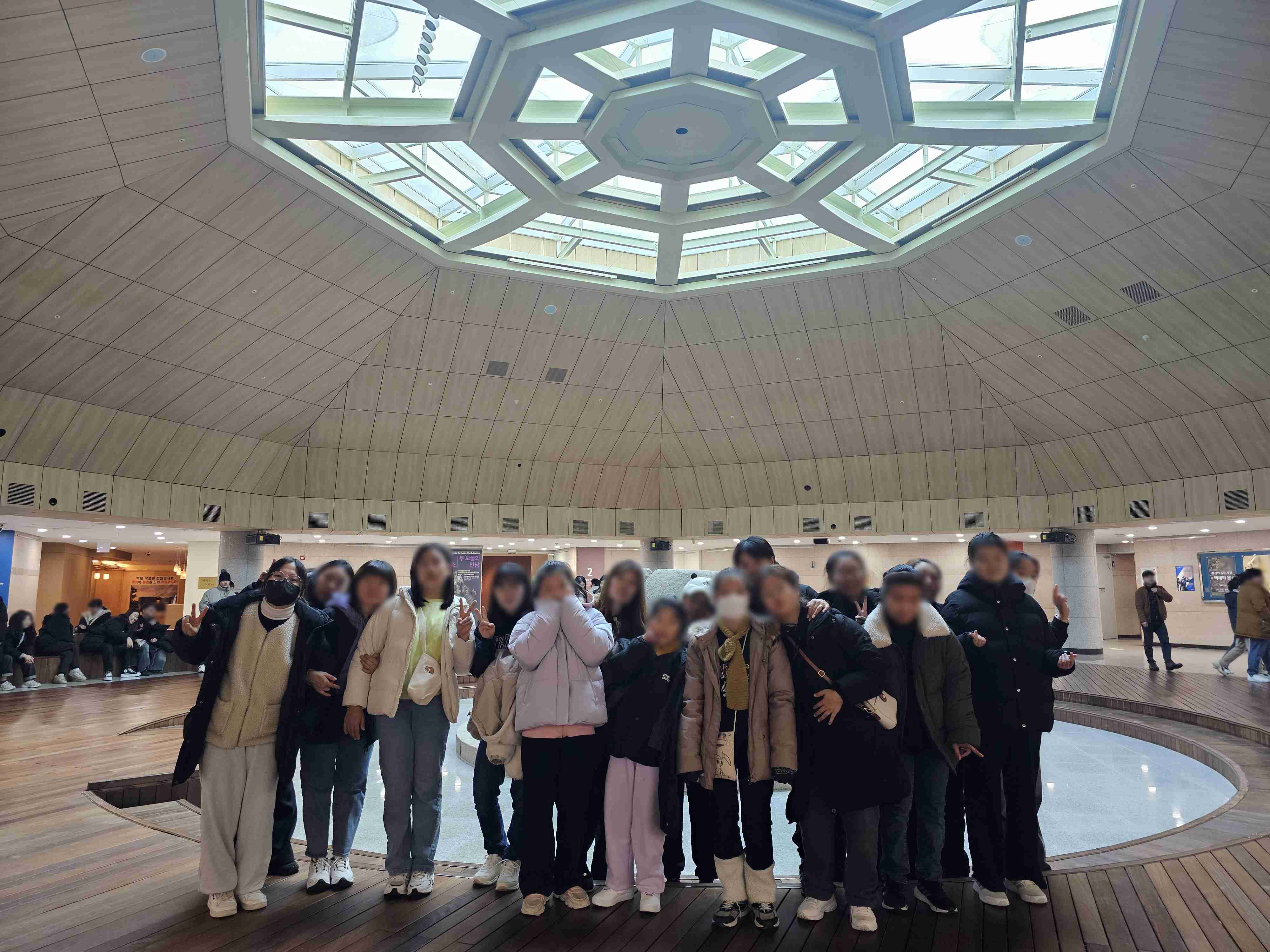 유물 단체샷.jpg